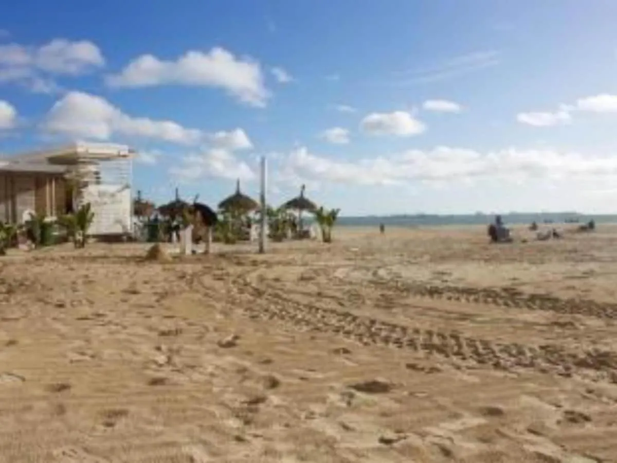 Apartamento Casa con jardín privado a 300 metros de la playa, piscina El Puerto de Santa María