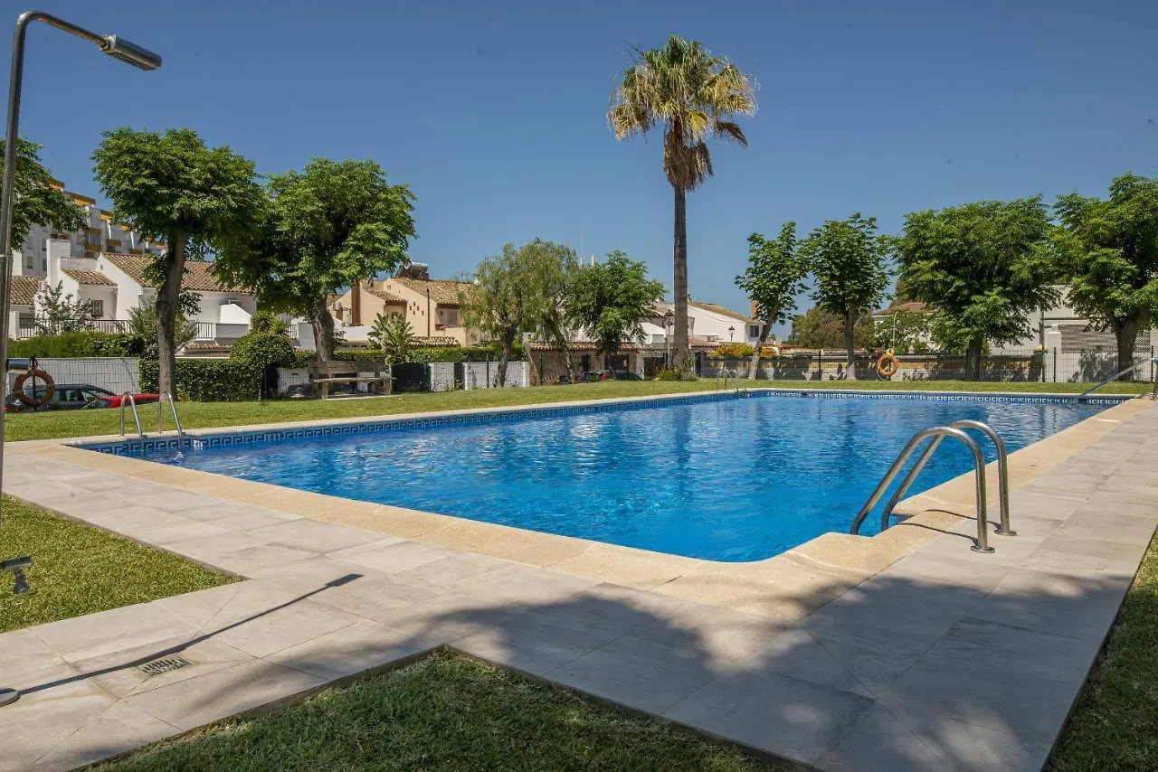 Apartamento Casa con jardín privado a 300 metros de la playa, piscina El Puerto de Santa María