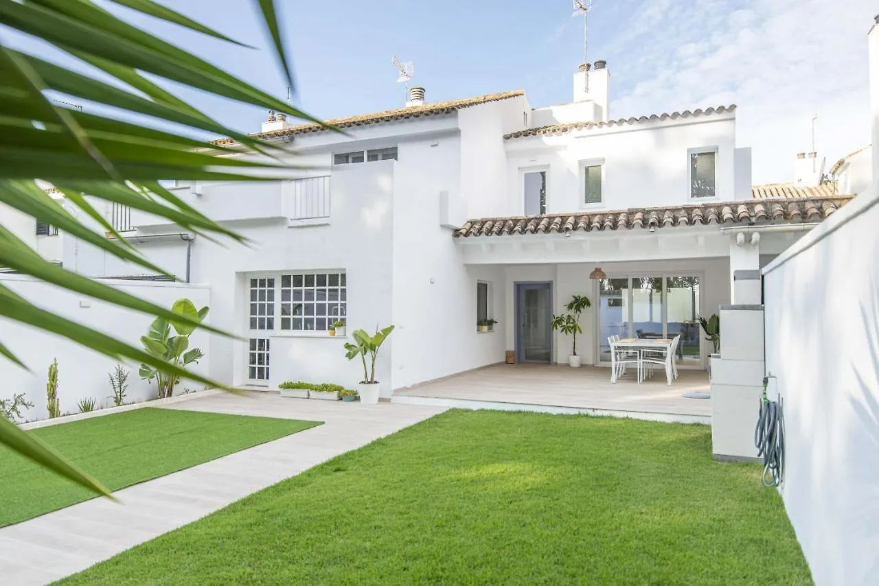 Apartamento Casa con jardín privado a 300 metros de la playa, piscina El Puerto de Santa María España
