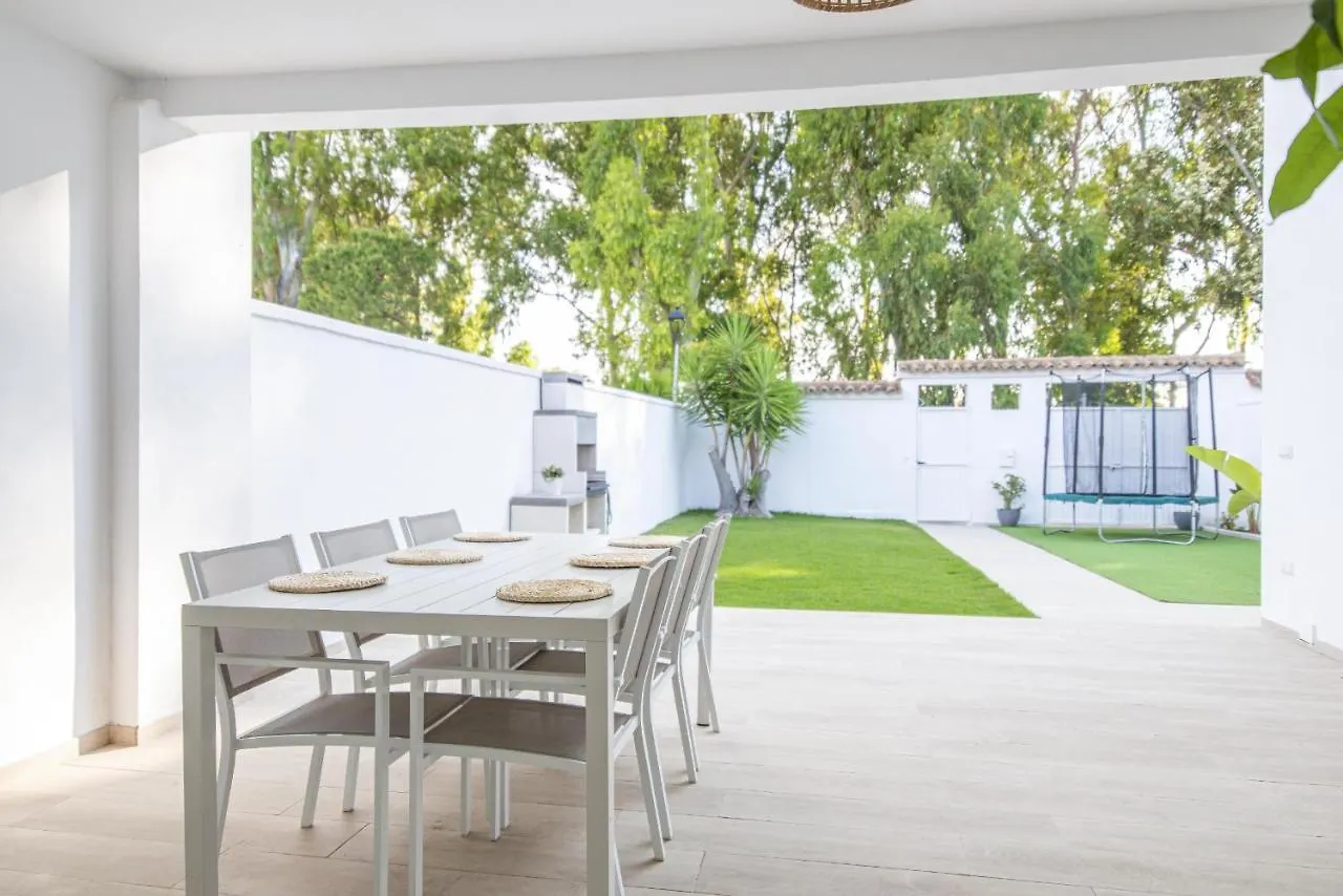 Apartamento Casa con jardín privado a 300 metros de la playa, piscina El Puerto de Santa María