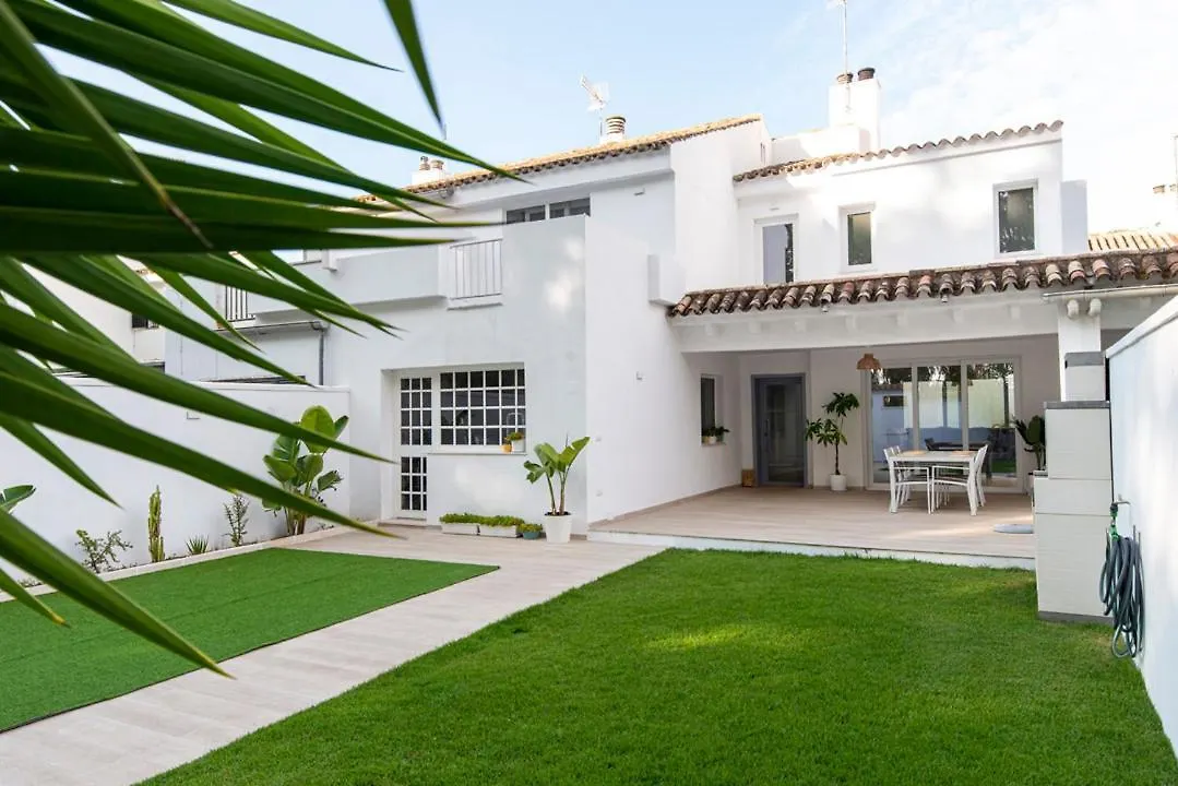 Apartamento Casa con jardín privado a 300 metros de la playa, piscina El Puerto de Santa María