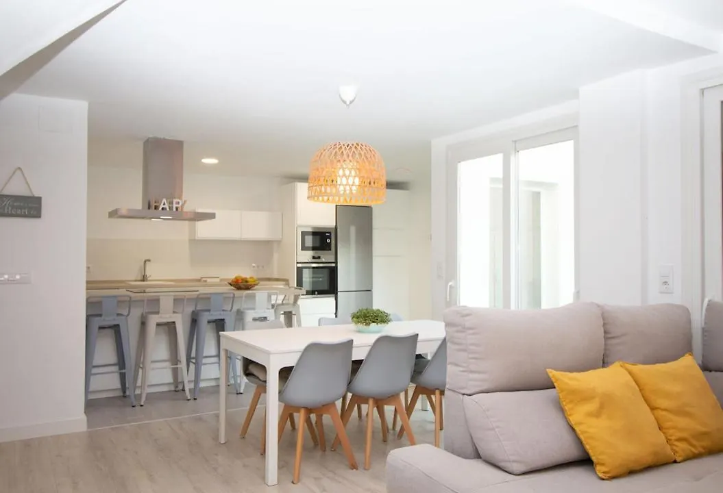 Apartamento Casa con jardín privado a 300 metros de la playa, piscina El Puerto de Santa María