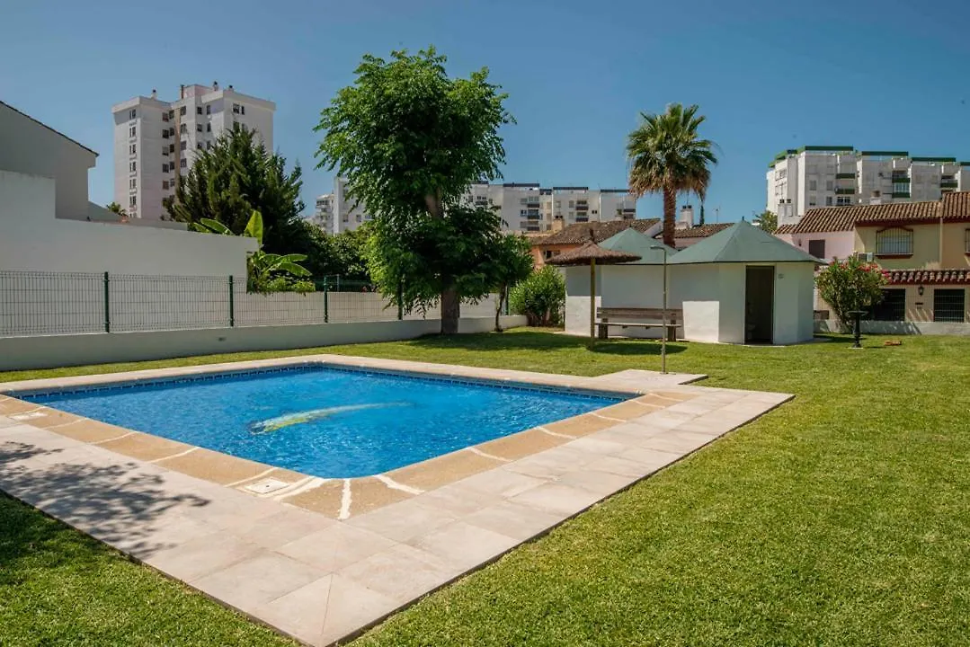 Apartamento Casa con jardín privado a 300 metros de la playa, piscina El Puerto de Santa María
